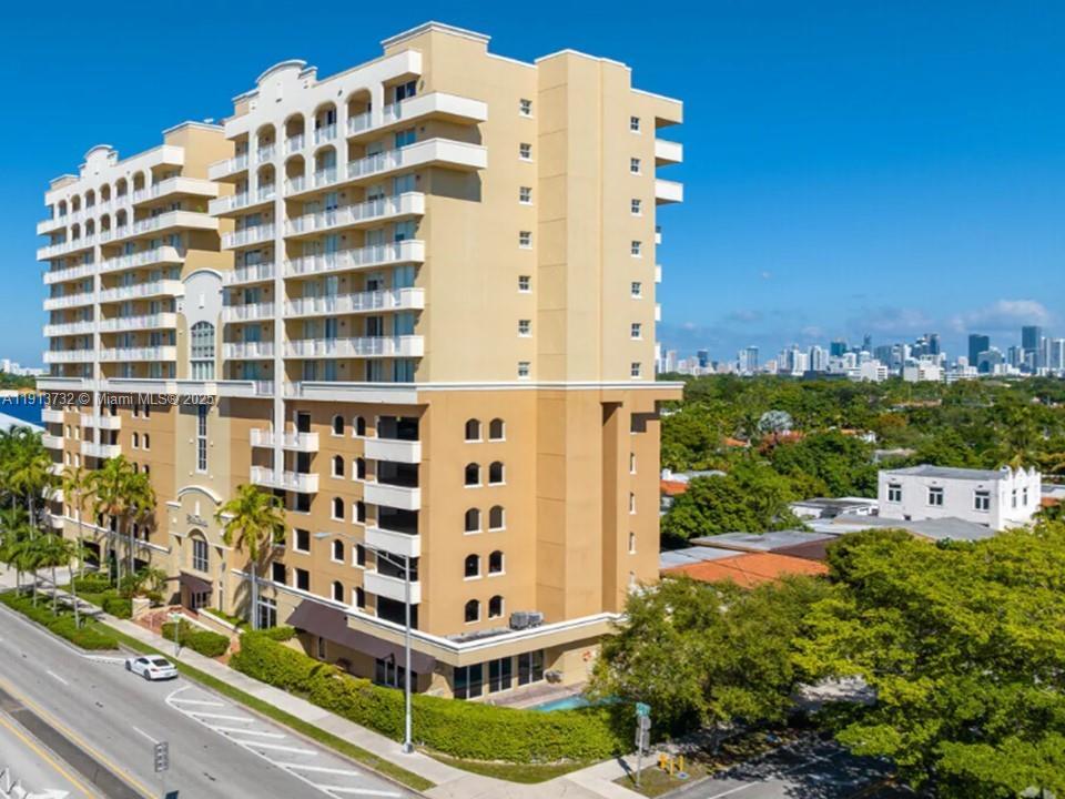 2425 SW 27th Ave 703, Miami, Флорида 33145, Соединенные Штаты