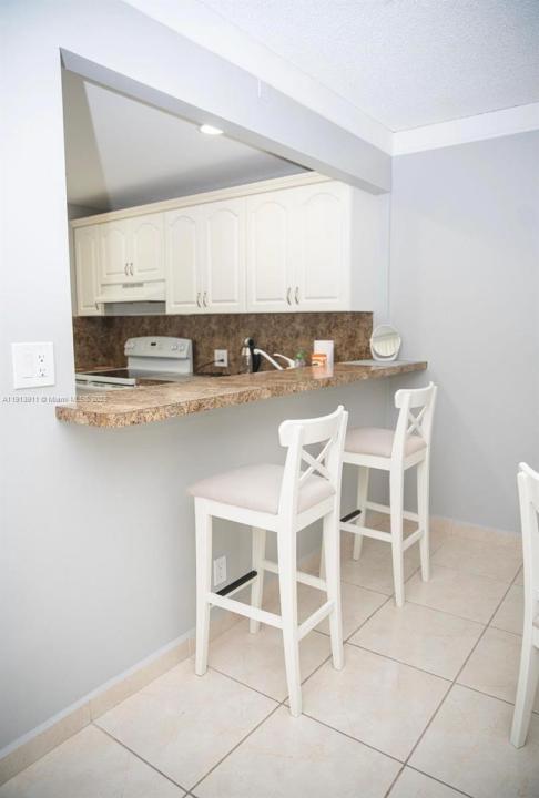 3101 N Country Club Dr 703, Aventura, Florida 33180, Stati Uniti