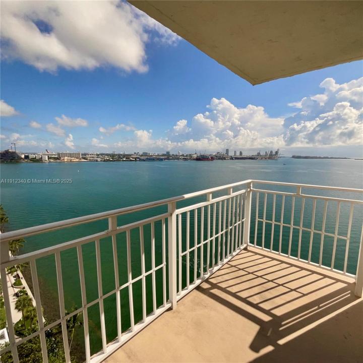 770 Claughton Island Dr 1715, Miami, Florida 33131