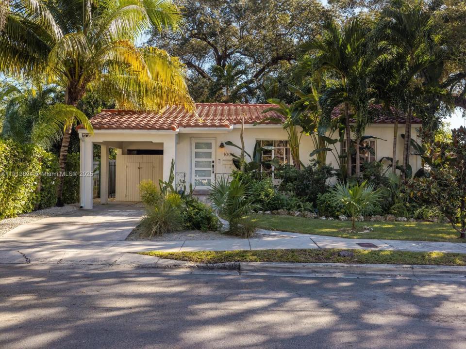 1009 NW 11th Ct, Miami, Florida 33136, HOA KỲ