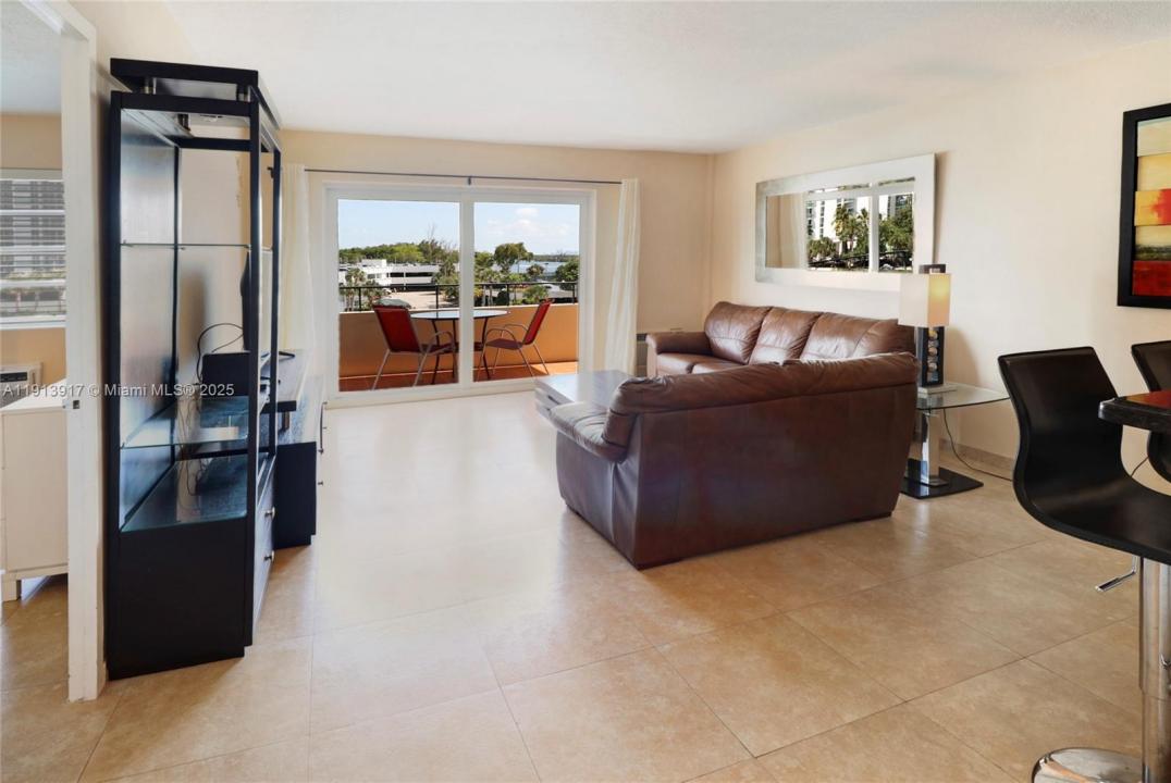Sunny Isles Beach, Florida 33160, Stati Uniti