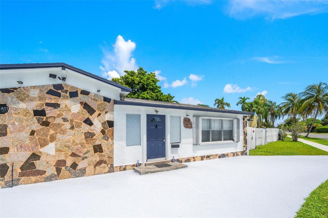 600 SW 10th St, Hallandale Beach, Floryda 33009, USA