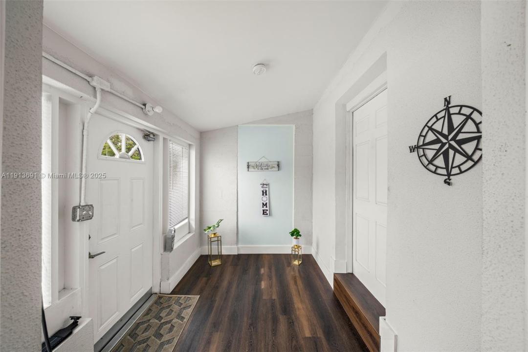 600 SW 10th St, Hallandale Beach, Floryda 33009, USA