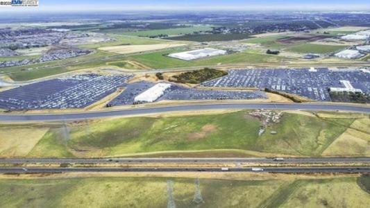 S International Pkwy, Tracy, California 95377, Estados Unidos