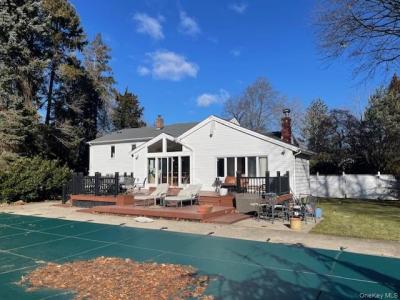 22 Emerald Lane, Huntington, New York 11746, États-Unis