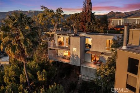 Spreading Oak Drive, Los Angeles, California 90068, Estados Unidos