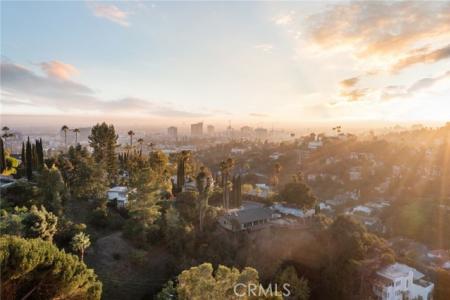 Spreading Oak Drive, Los Angeles, California 90068, Estados Unidos