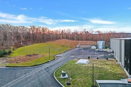 4 Distribution Drive, Wallkill, New York 12721, États-Unis