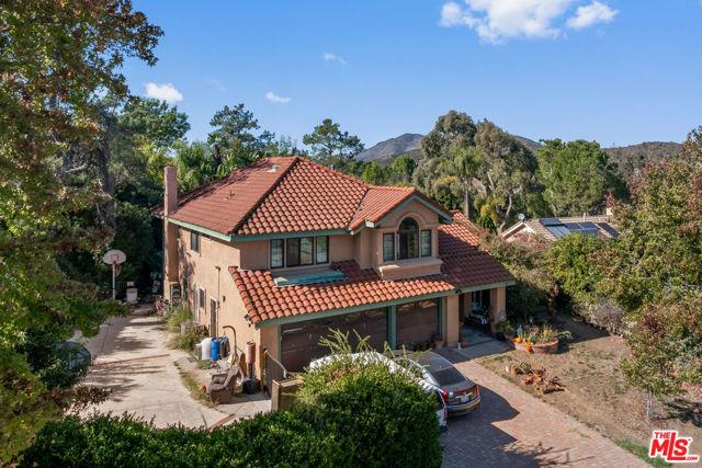 Golden Crest Avenue, Newbury Park, California 91320