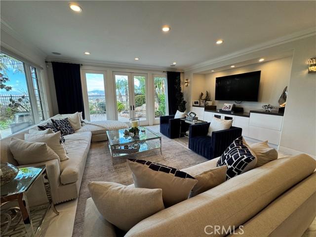 Dreamlight, Irvine, California 92603