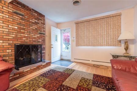 1 Rose Hill Drive, Johnston, Rhode Island 02919, USA