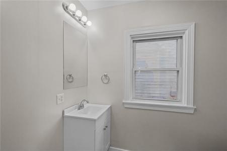 584 Weeden Street, Pawtucket, رود ايلاند 02860, الولايات المتحدة