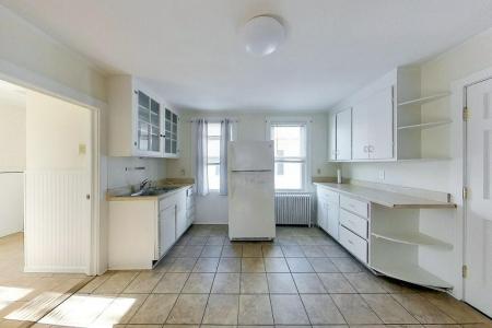 19 Dixon Street 2, Newport, Rhode Island 02840, États-Unis