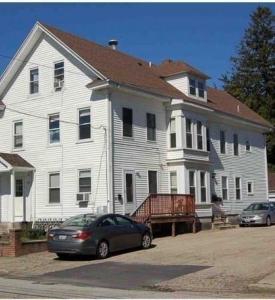 263 Bourne Avenue 1B, East Providence, RI 02916, USA