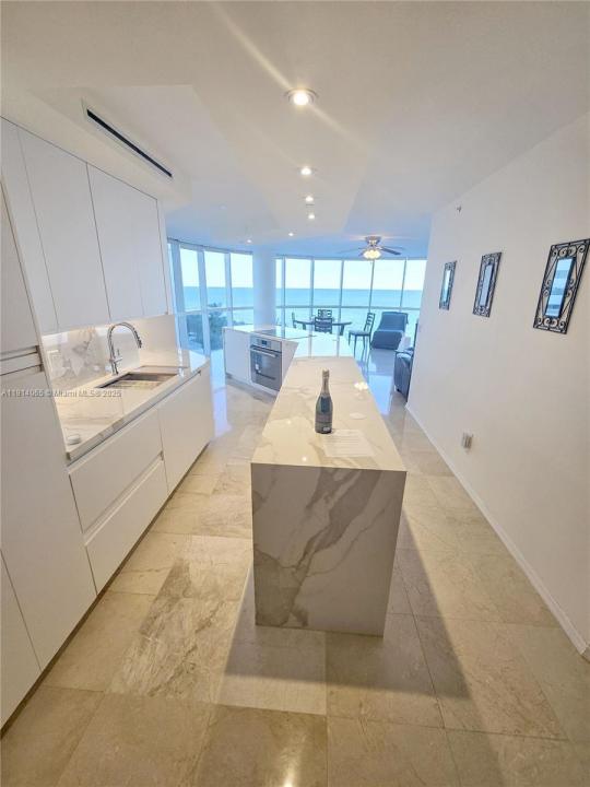 6301 Collins Ave 901, Miami Beach, Florida 33141