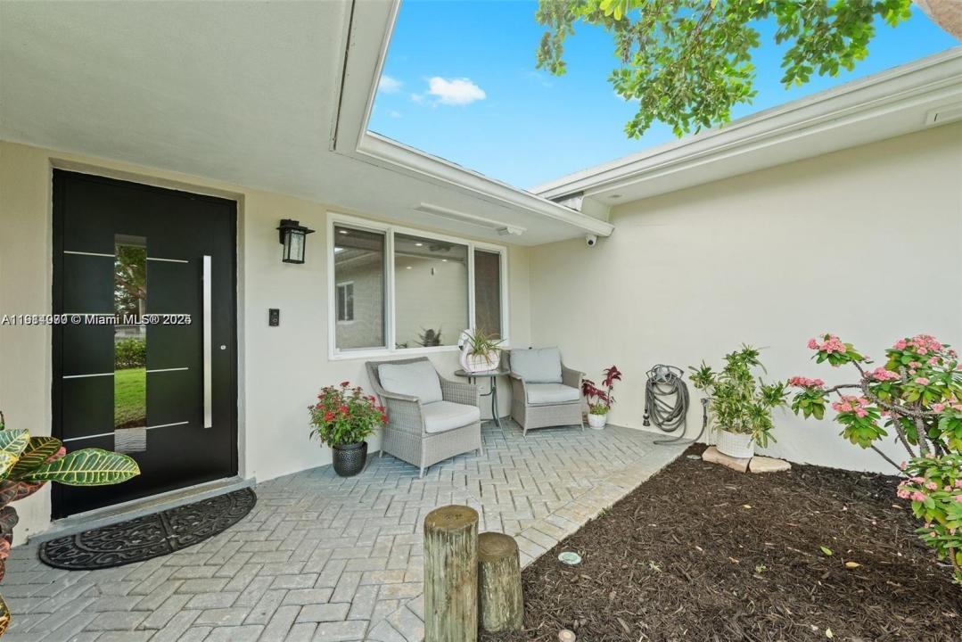 5021 SW 29th Ter, Dania Beach, Florida 33312