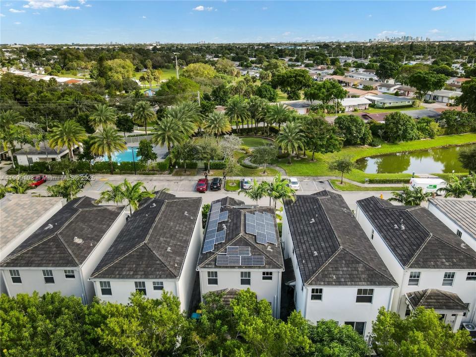 4445 NW 48th Ter, Tamarac, Floride 33319, États-Unis