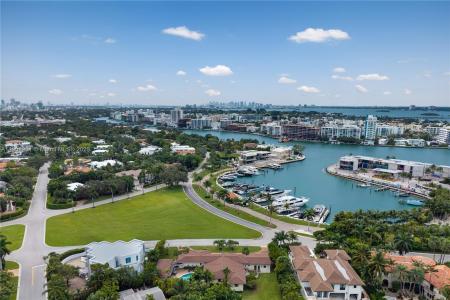 145 Harbour Way, Bal Harbour, פלורידה 33154, ארצות הברית של אמריקה 