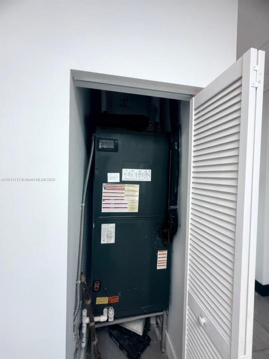 2198 - B Ali Baba Ave, Opa-Locka, Flórida 33054, Estados Unidos