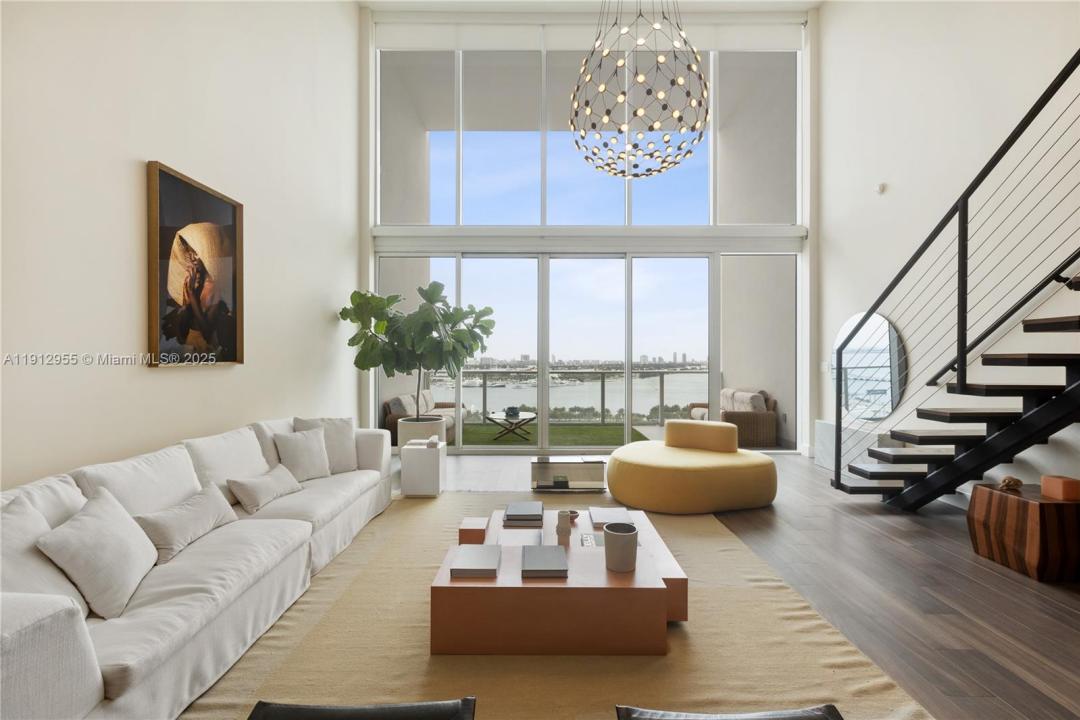 1040 Biscayne Blvd 1602, Miami, Florida 33132