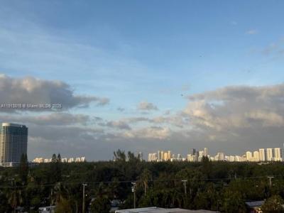 2350 NE 135th St 711, North Miami, Florida 33181, USA