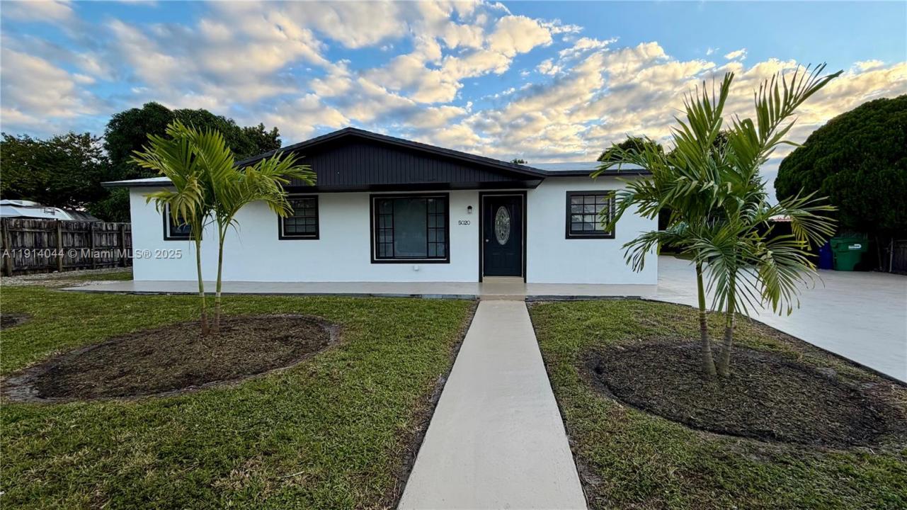 5020 NW 170th St, Miami Gardens, فلوريدا 33055, الولايات المتحدة