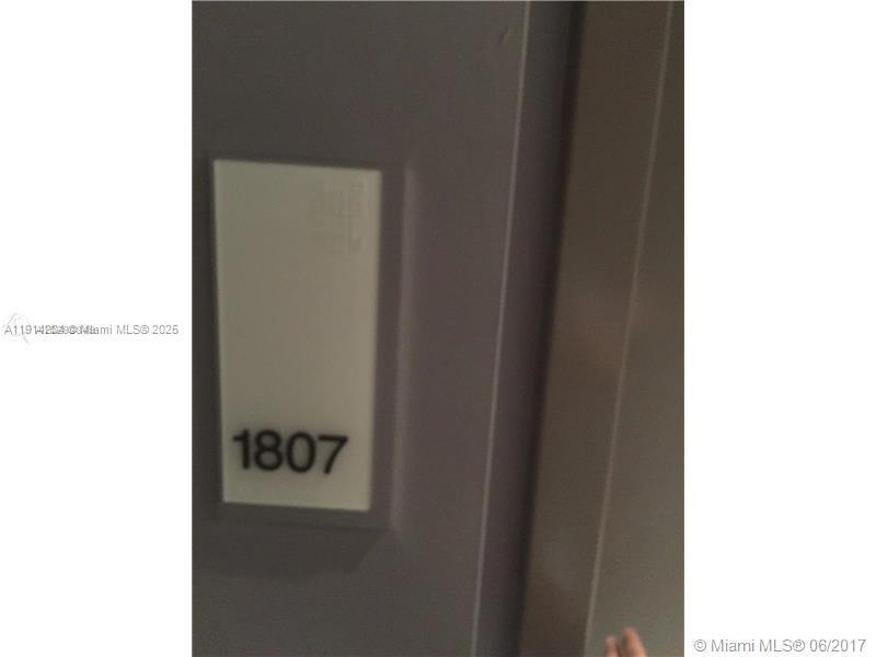 1300 Brickell Bay Dr 1807, Miami, Florida 33131, HOA KỲ
