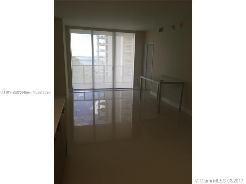 1300 Brickell Bay Dr 1807, Miami, Florida 33131, HOA KỲ