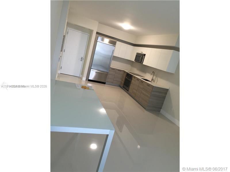 1300 Brickell Bay Dr 1807, Miami, Florida 33131, HOA KỲ