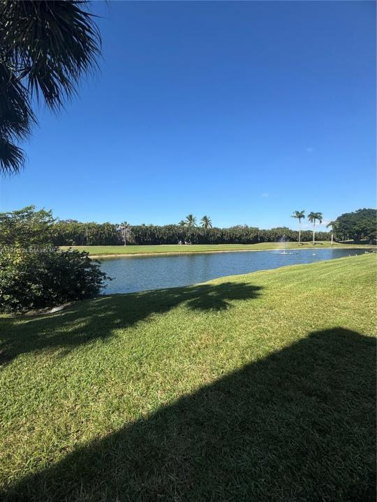 9811 N Hollybrook Lake Dr 306, Pembroke Pines, Floride 33025, États-Unis