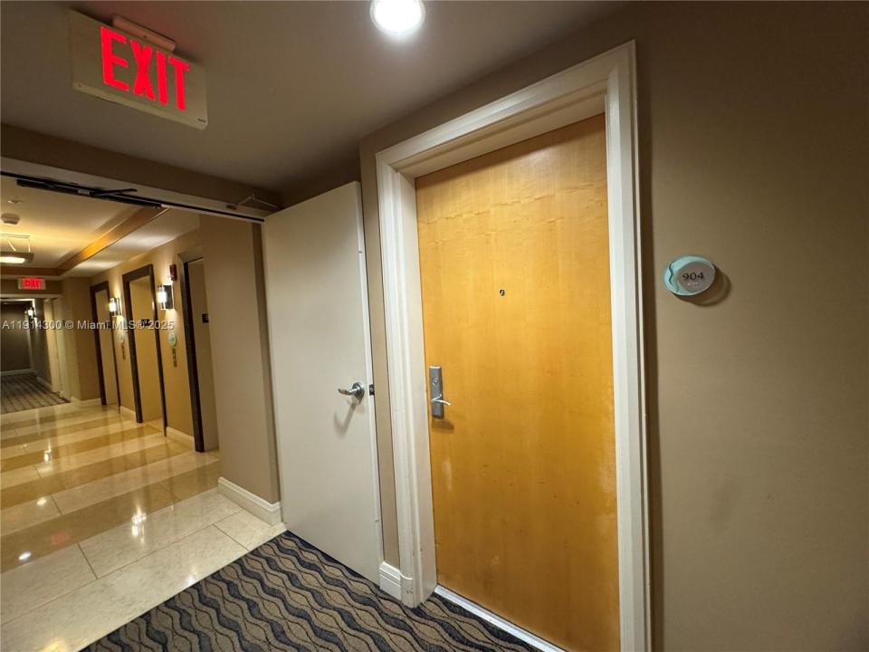 244 Biscayne Blvd 904, Miami, Flórida 33132, Estados Unidos