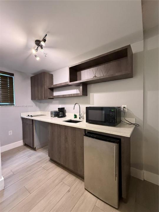 6755 Harding Ave 2, Miami Beach, Florida 33141, Amerika Birleşik Devletleri