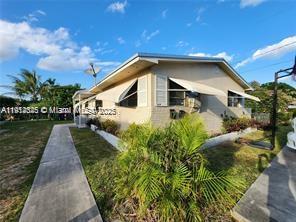 224 SW 10th St 1, Hallandale Beach, Florida 33009, USA