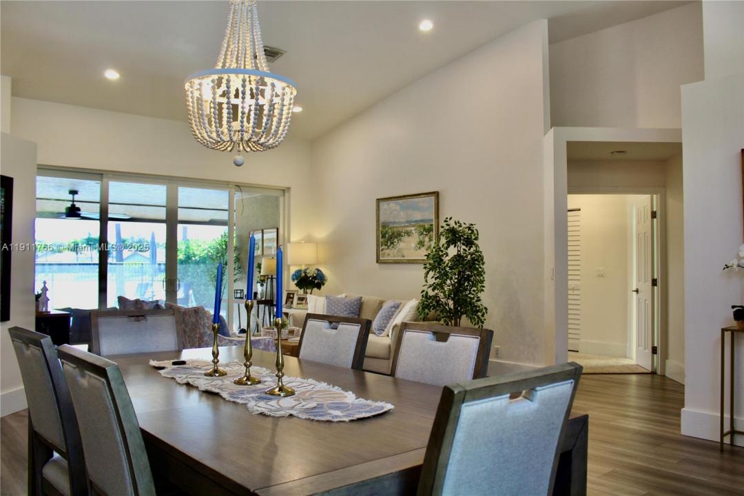 940 Lakewood Ct, Weston, Florida 33326