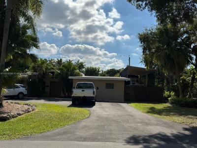 10440 SW 110th St, Miami, Florida 33176, USA