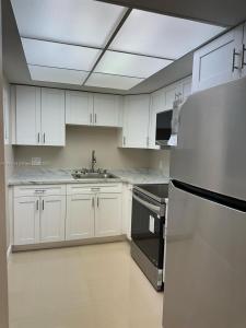 5530 NW 44th St 308C, Lauderhill, Florida 33319, USA