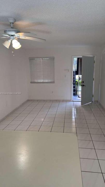 5480 W 21st Ct 201, Hialeah, فلوريدا 33016, الولايات المتحدة