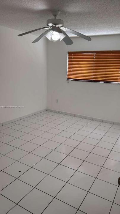 5480 W 21st Ct 201, Hialeah, فلوريدا 33016, الولايات المتحدة