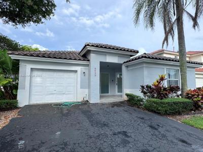 5593 NW 102nd Pl, Doral, Florida 33178, USA