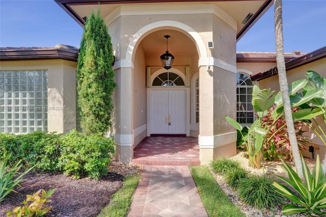 2553 Jardin Mnr, Weston, Florida 33327, Estados Unidos