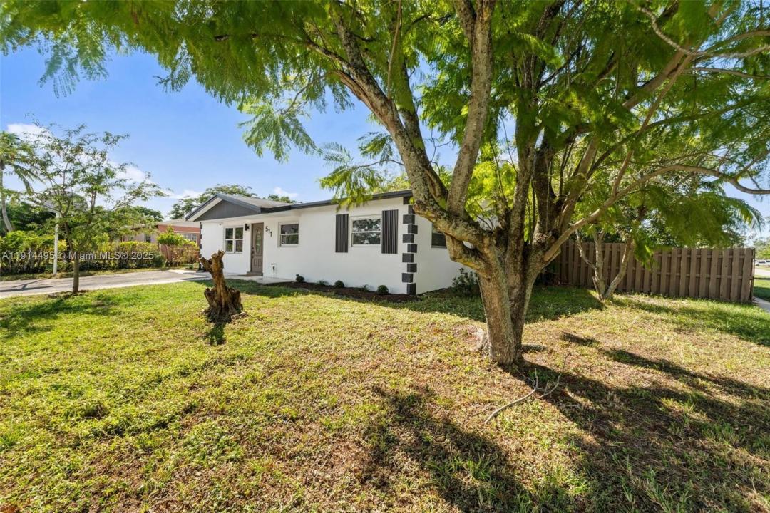 511 SW 72nd Ave, North Lauderdale, فلوريدا 33068, الولايات المتحدة