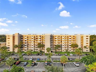 2430 Deer Creek Country Club Blvd 609-2, Deerfield Beach, Florida 33442, USA