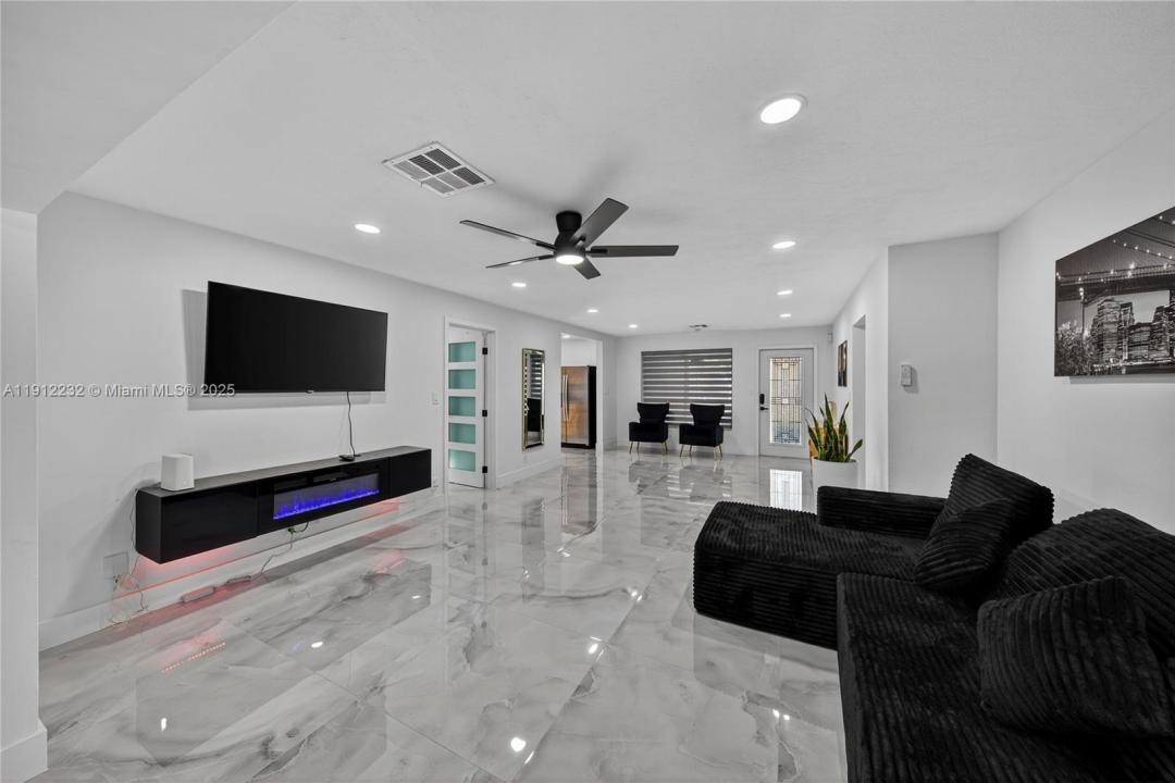 3130 SW 16th St 0, Fort Lauderdale, Florida 33312