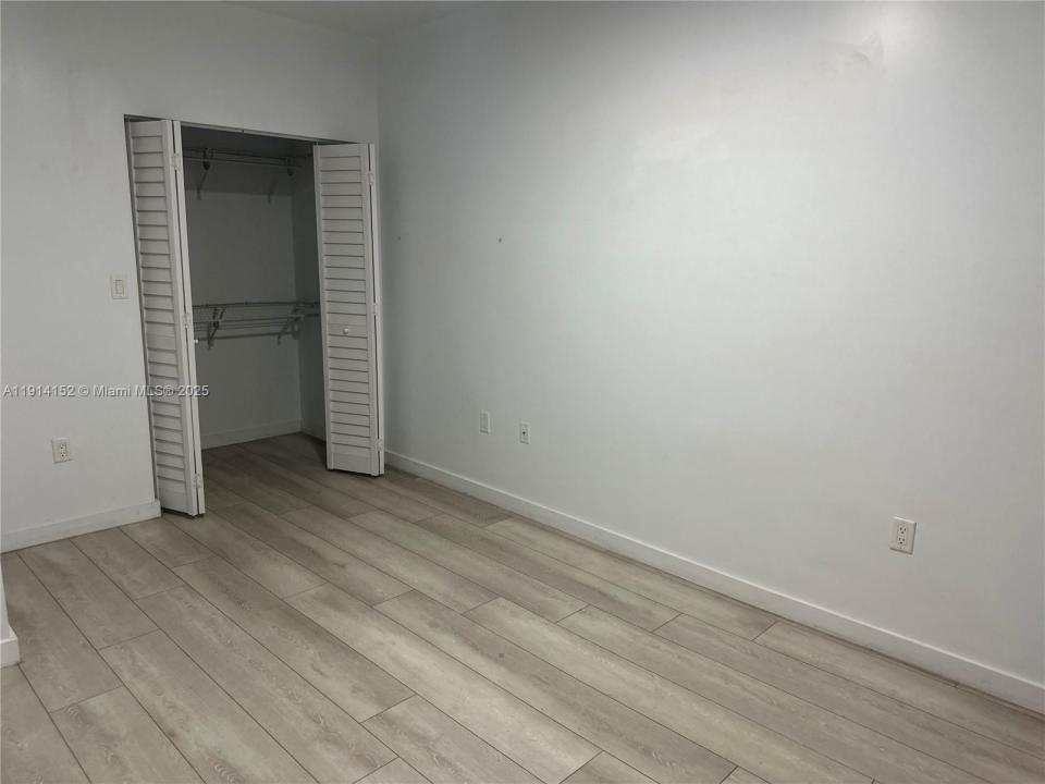 900 SW 43rd Ave 2, Miami, Floride 33134, États-Unis