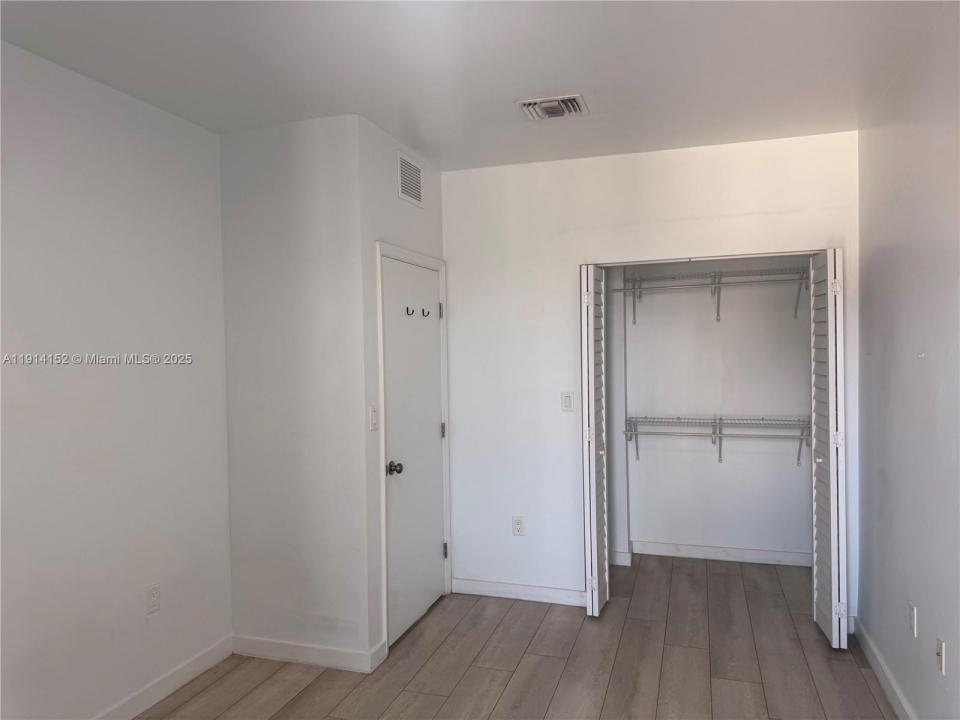 900 SW 43rd Ave 2, Miami, Floride 33134, États-Unis