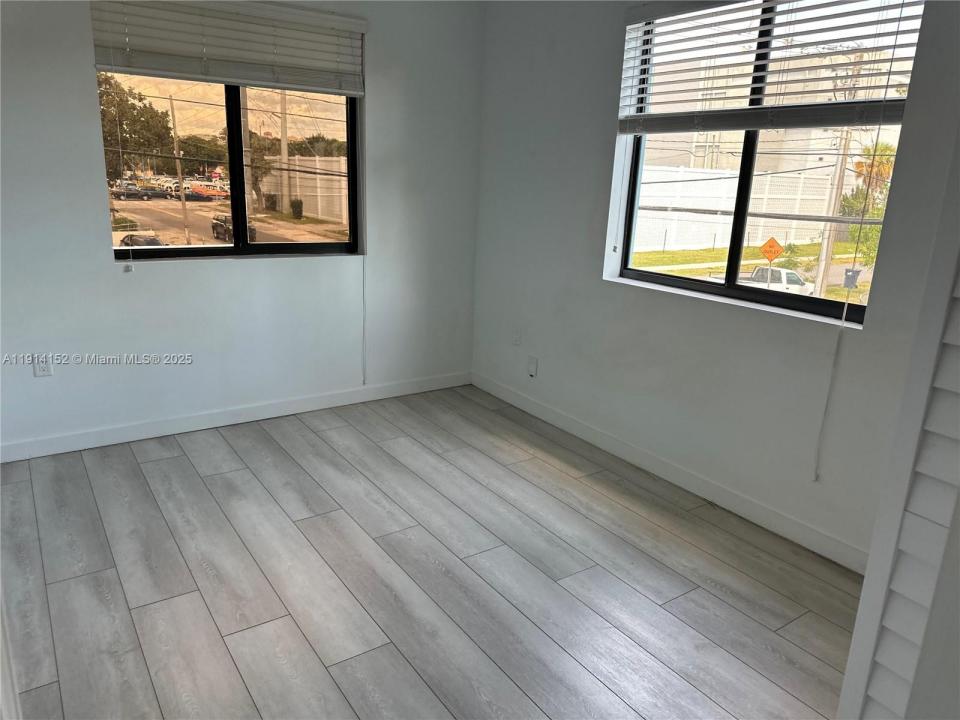 900 SW 43rd Ave 2, Miami, Floride 33134, États-Unis
