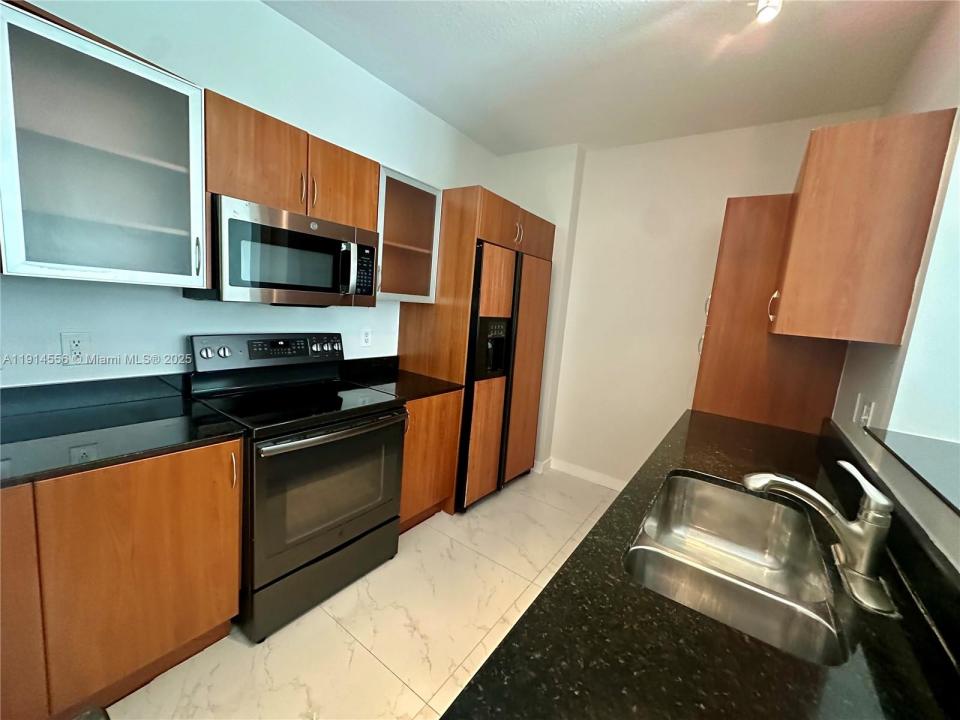 806 E Windward Way 515, Lantana, Florida 33462