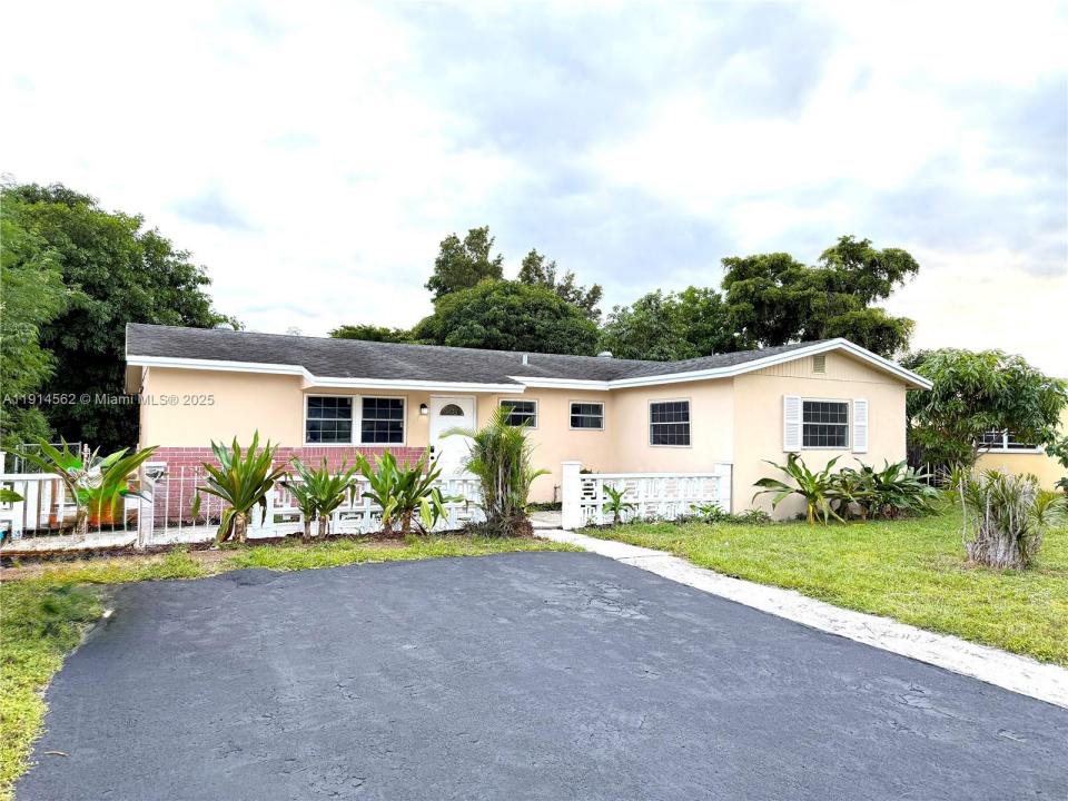 7212 SW 3rd Ct, North Lauderdale, Flórida 33068, Estados Unidos