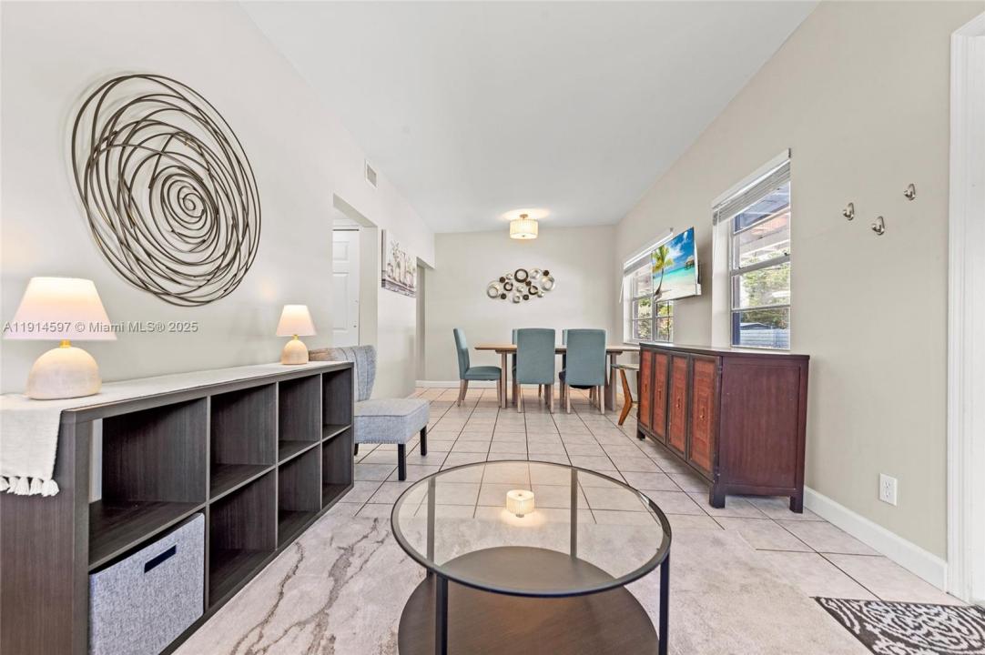 1125 NE 5th Ave 1, Fort Lauderdale, פלורידה 33304, ארצות הברית של אמריקה