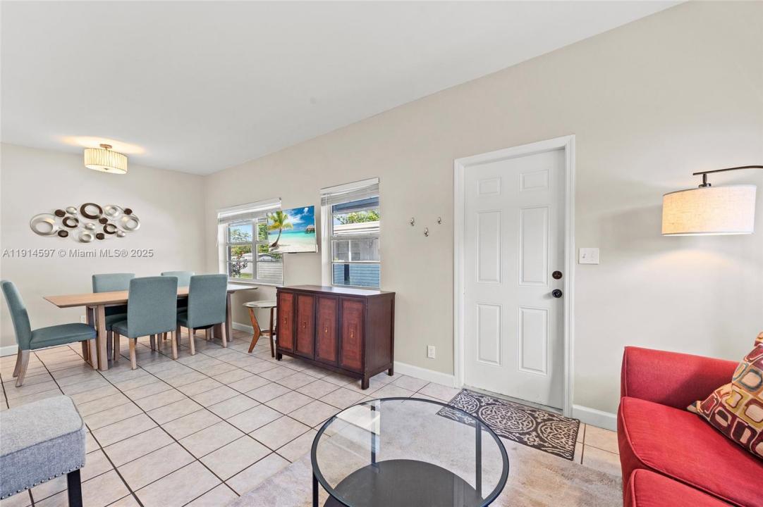 1125 NE 5th Ave 1, Fort Lauderdale, פלורידה 33304, ארצות הברית של אמריקה